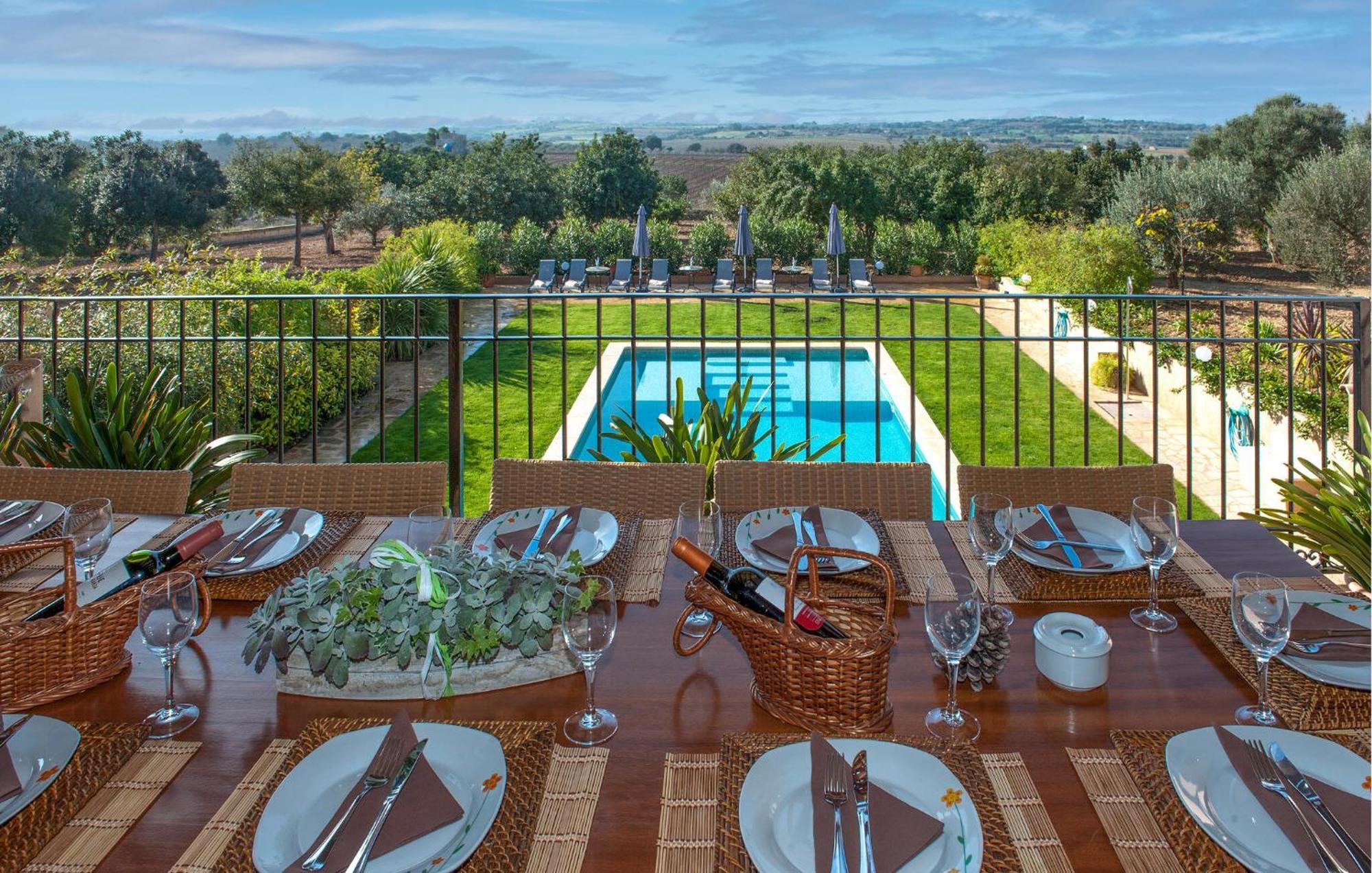Ferienhaus Amazing In With Swimming Pool *